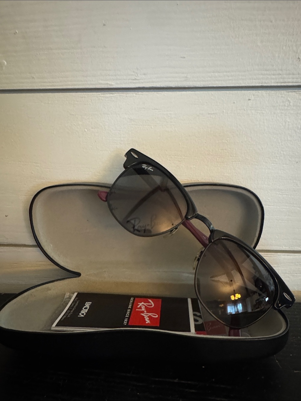 Ray-Ban Women's Black Frame Sunglasses with Gradient Black Lenses clubmasters